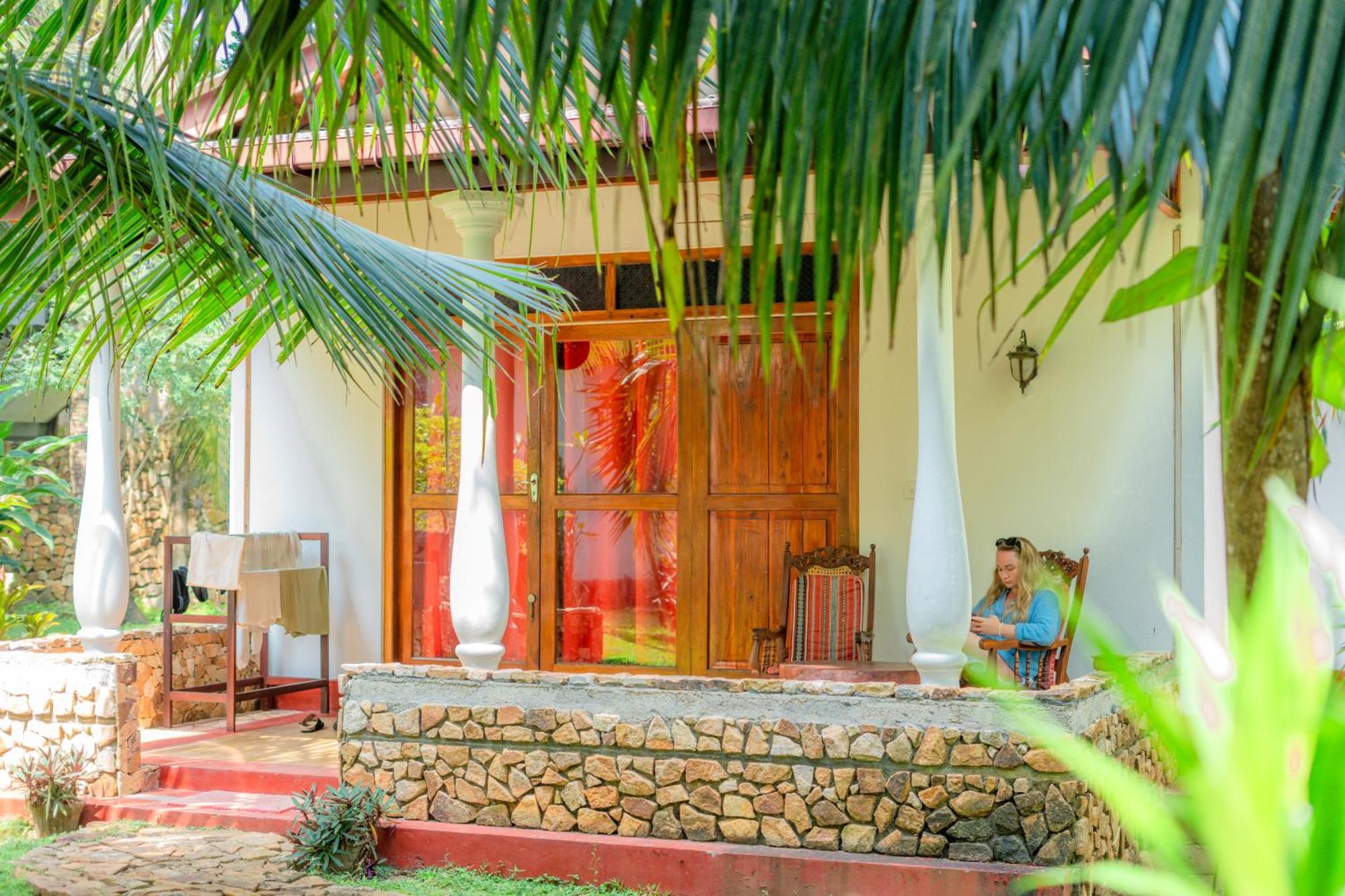 Villa Lanka Relax Хикадува Екстериор снимка