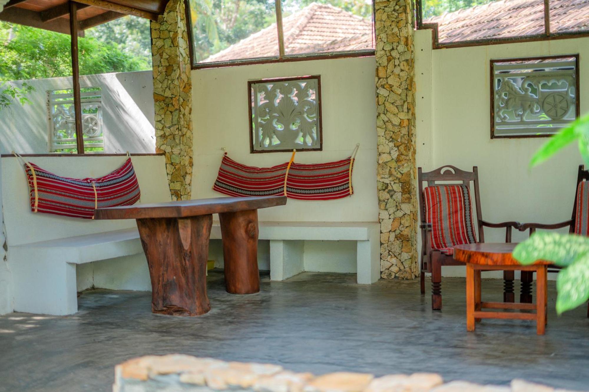 Villa Lanka Relax Хикадува Екстериор снимка